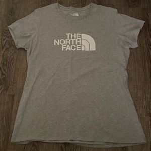 Women’s North Face Shirt Large